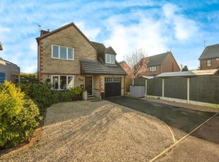 3 bedroom detached house for sale in West Green Drive, Kirk Sandall, DONCASTER, DN3