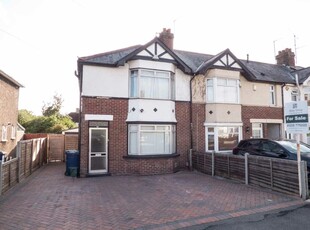 3 bedroom end of terrace house for sale in Boswell Road, Cowley, OX4