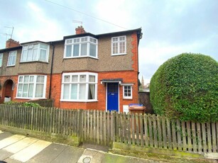 3 bedroom end of terrace house for sale in Brookland Road, Phippsville, Northampton NN1 4SL, NN1