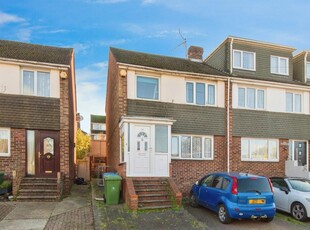3 bedroom end of terrace house for sale in Crowther Close, Southampton, SO19