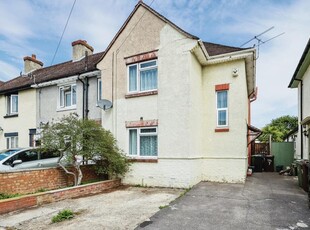 3 bedroom end of terrace house for sale in Freshwater Road, Portsmouth, Hampshire, PO6