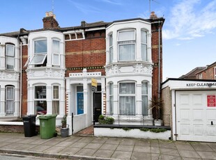 3 bedroom end of terrace house for sale in Liss Road, Southsea, Hampshire, PO4