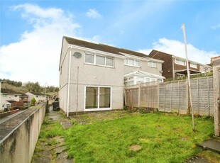 3 bedroom end of terrace house for sale in Rogate Drive, Plymouth, Devon, PL6