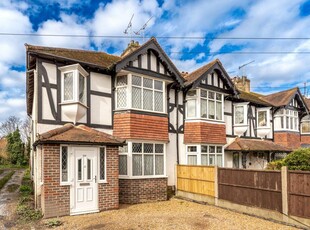 3 bedroom end of terrace house for sale in South Farm Road, Worthing, West Sussex, BN14