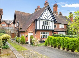 3 bedroom end of terrace house for sale in The Valley, Portsmouth Road, Guildford, Surrey, GU2