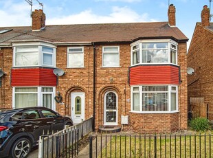 3 bedroom end of terrace house for sale in Ulverston Road, Hull, HU4