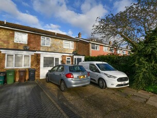 3 bedroom end of terrace house for sale in Wood End, Park Street, St. Albans, AL2