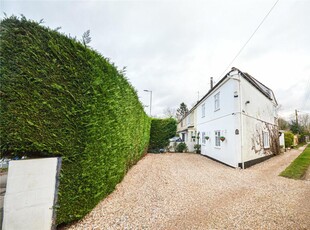 3 bedroom end of terrace house for sale in Woodbine Terrace, Coate, Swindon, SN3