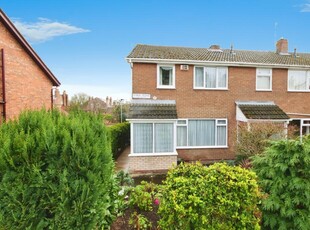 3 bedroom end of terrace house for sale in York Road, Acomb, York, North Yorkshire, YO24
