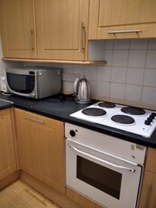 3 bedroom flat for rent in Duke Street, City Centre, Edinburgh, EH6