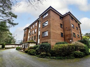 3 bedroom flat for sale in Burton Road, Branksome Park, Poole, BH13