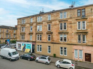 3 bedroom ground floor flat for sale in Deanston Drive, Shawlands, Glasgow, G41