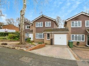 3 bedroom link detached house for sale in Balmoral Close, Southampton, SO16