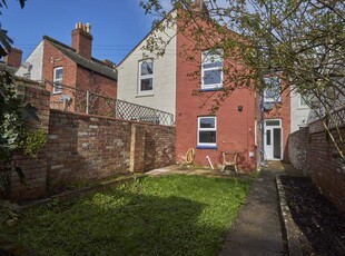 3 bedroom mews property for sale in Park Road, Exeter, EX1