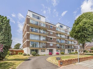3 bedroom penthouse for sale in Craneswater Park, Southsea, PO4