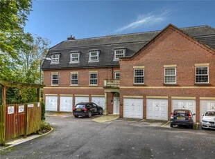 3 bedroom penthouse for sale in Newitt Place, Bassett, Southampton, Hampshire, SO16