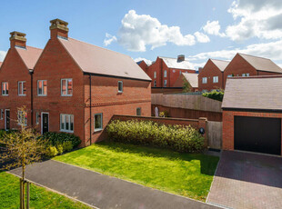 3 bedroom semi-detached house for sale in Bingham Road, Winchester, Hampshire, SO22