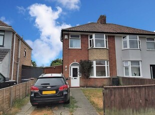 3 bedroom semi-detached house for sale in Boyton Road, Ipswich, IP3
