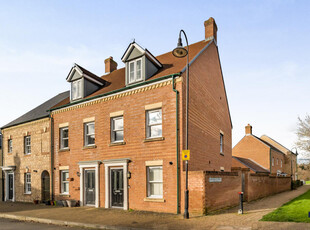 3 bedroom semi-detached house for sale in Brentfore Street, Wichelstowe, Swindon, SN1