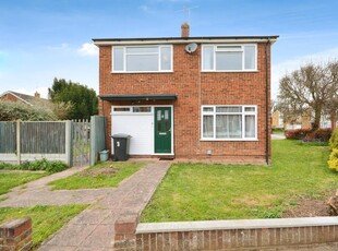 3 bedroom semi-detached house for sale in Bristowe Avenue, Chelmsford, CM2
