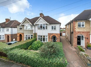 3 bedroom semi-detached house for sale in Byrefield Road, Guildford, Surrey, GU2