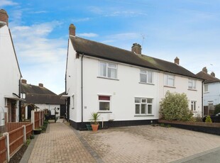 3 bedroom semi-detached house for sale in Byron Road, Chelmsford, CM2