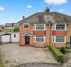 3 bedroom semi-detached house for sale in Cambridge Close, Stockton Heath, WA4