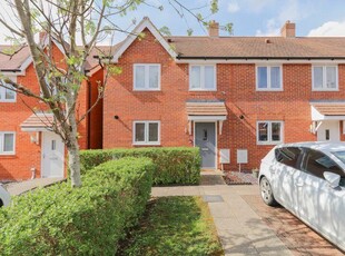 3 bedroom semi-detached house for sale in Cleverley Rise, Bursledon, SO31