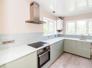 3 bedroom semi-detached house for sale in Copperfield Road, Southampton, Hampshire, SO16