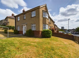 3 bedroom semi-detached house for sale in Daffodil Road, Southampton, Hampshire, SO16