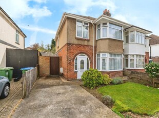 3 bedroom semi-detached house for sale in Dale Valley Road, Southampton, Hampshire, SO16