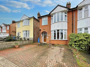 3 bedroom semi-detached house for sale in Dales View Road, Ipswich, IP1