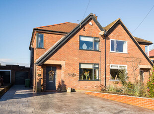 3 bedroom semi-detached house for sale in Daleside, Chester, CH2