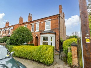 3 bedroom semi-detached house for sale in Enfield Street, Beeston, Nottingham, NG9