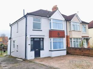 3 bedroom semi-detached house for sale in Farlington, Hampshire, PO6