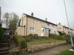 3 bedroom semi-detached house for sale in Farmstead Road, Thorpe Edge, Bradford, BD10