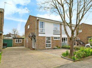 3 bedroom semi-detached house for sale in Franklin Close, Colney Heath, St. Albans, AL4