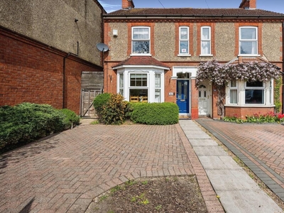 3 bedroom semi-detached house for sale in Goldington Road, Bedford, Bedfordshire, MK41