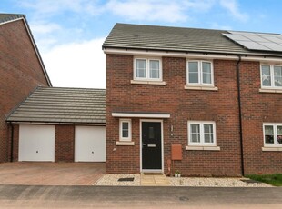 3 bedroom semi-detached house for sale in Grambrel Rise, Exeter, EX1