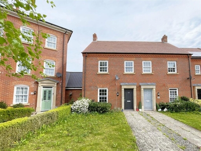 3 bedroom semi-detached house for sale in Greenkeepers Road, Great Denham, Bedford, Bedfordshire, MK40 4GJ, MK40