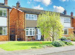 3 bedroom semi-detached house for sale in High Street, Colney Heath, St Albans, AL4