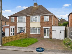 3 bedroom semi-detached house for sale in Hiron Croft, Cheylesmore, Coventry, CV3