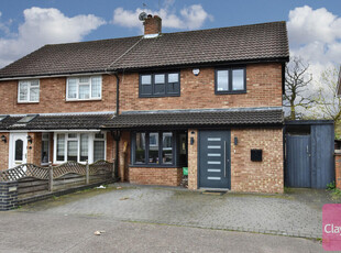 3 bedroom semi-detached house for sale in Hunters Ride, Bricket Wood, St. Albans, AL2