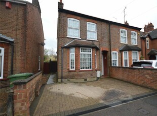 3 bedroom semi-detached house for sale in Icknield Road, Luton, Bedfordshire, LU3