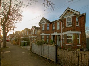 3 bedroom semi-detached house for sale in King Edwards Avenue, Southampton, SO16