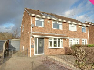 3 bedroom semi-detached house for sale in Normanton Rise, Hull, HU4