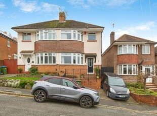 3 bedroom semi-detached house for sale in Norwich Road, Southampton, SO18