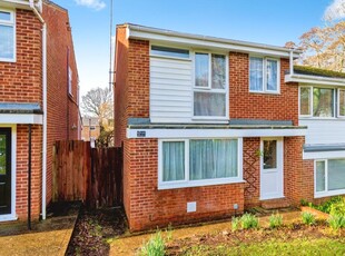 3 bedroom semi-detached house for sale in Oakwood Drive, Southampton, SO16
