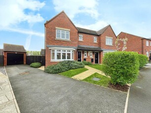 3 bedroom semi-detached house for sale in Palmer Crescent, Warwick, CV34