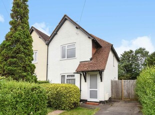3 bedroom semi-detached house for sale in Raymond Crescent, Guildford, GU2